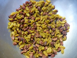 Green raisins and cranberries